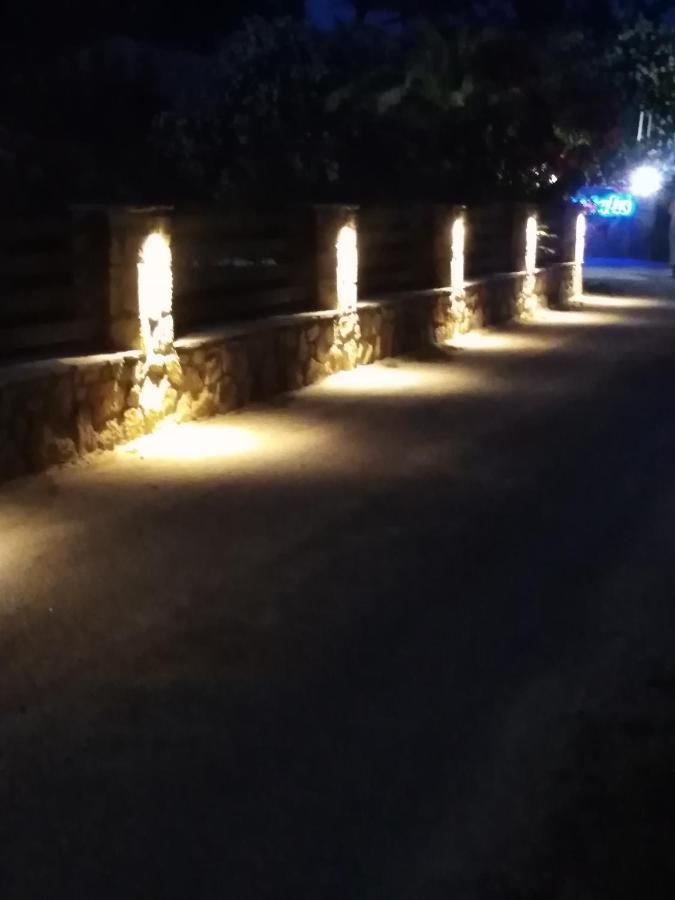 Aegialis Apartments Vourvourou Bagian luar foto